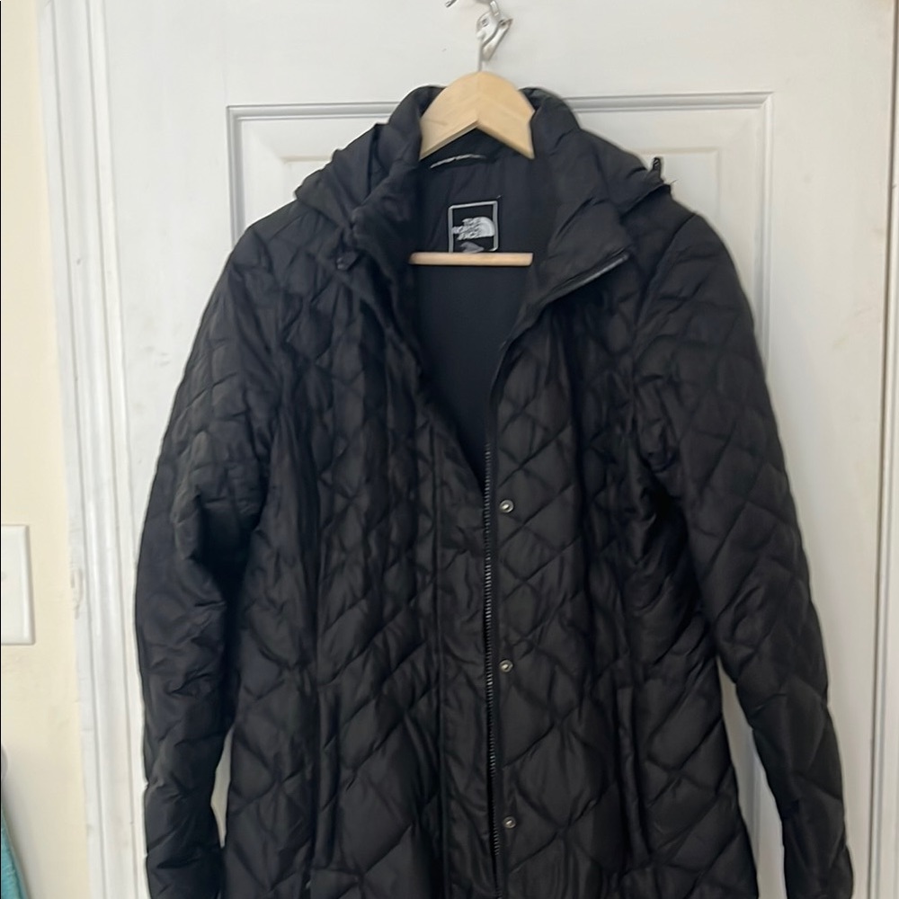 The North Face Black Hooded Quilted Jacket Coat, size M
